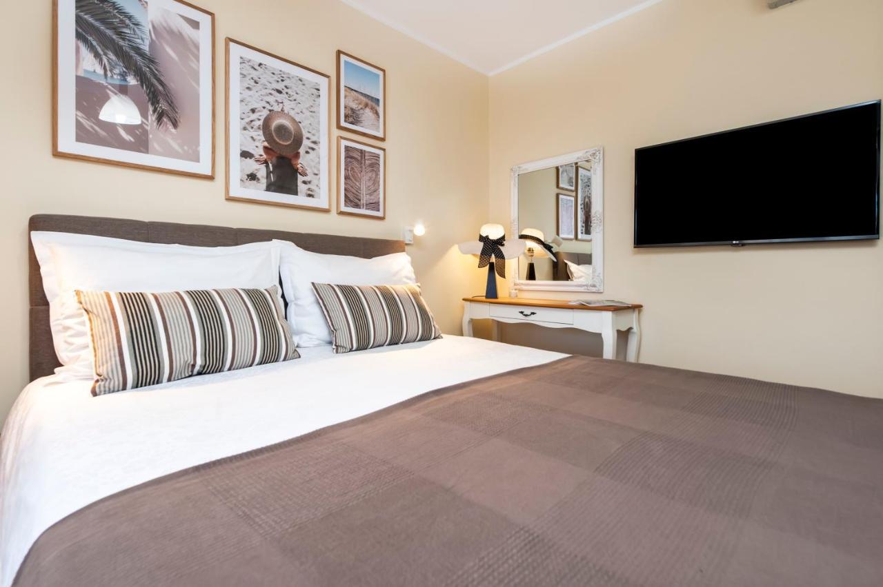 Apartments Villa Istria Rovinj Bagian luar foto